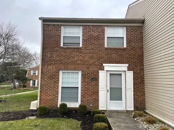 1420 Crown Point Ct, Dayton, OH 45434