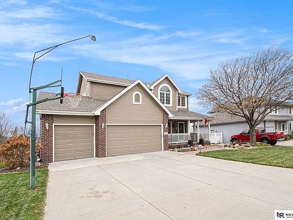 3rd image of 2117 Savannah Dr