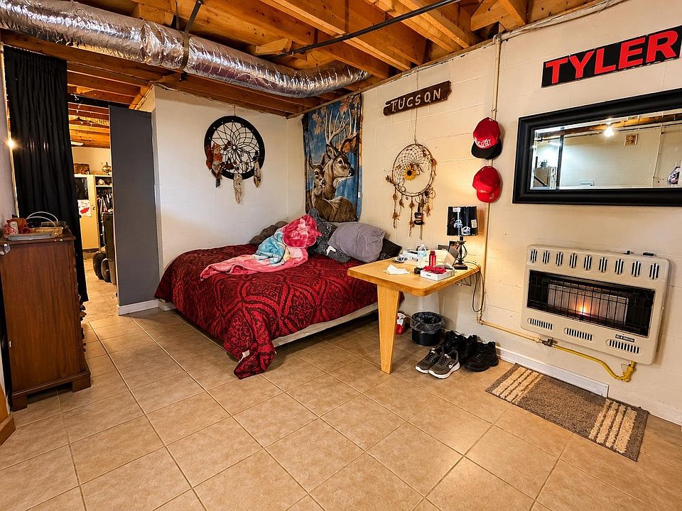19th image of 305 3rd Ave S