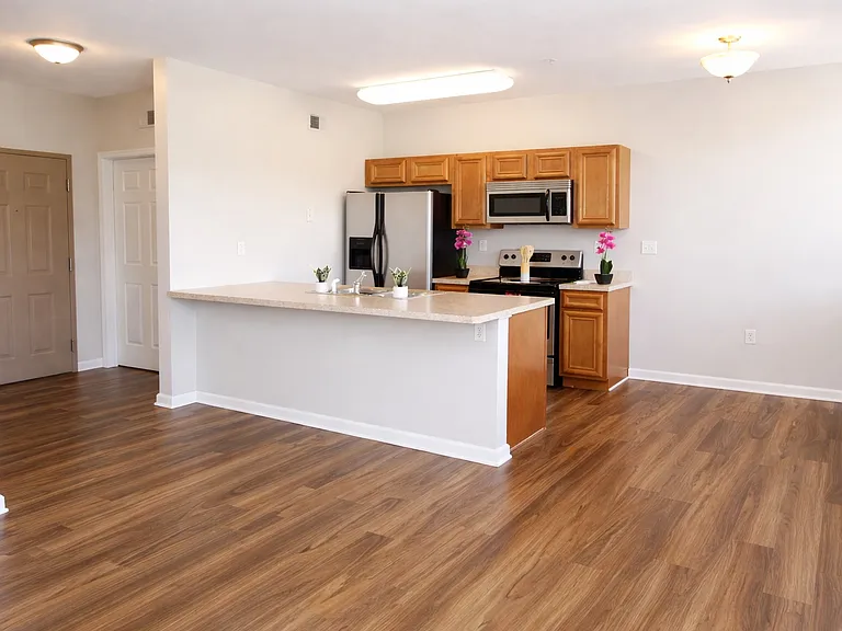2-Bed/1-Bath (Kitchen)