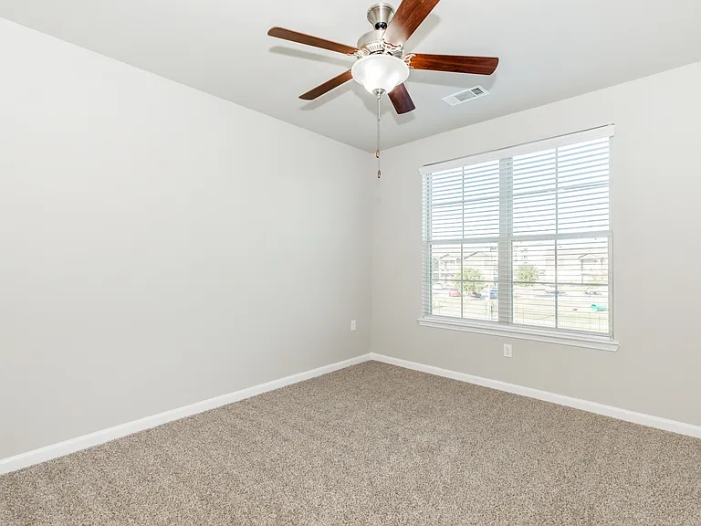 The Landings at Creekside — Photo 36