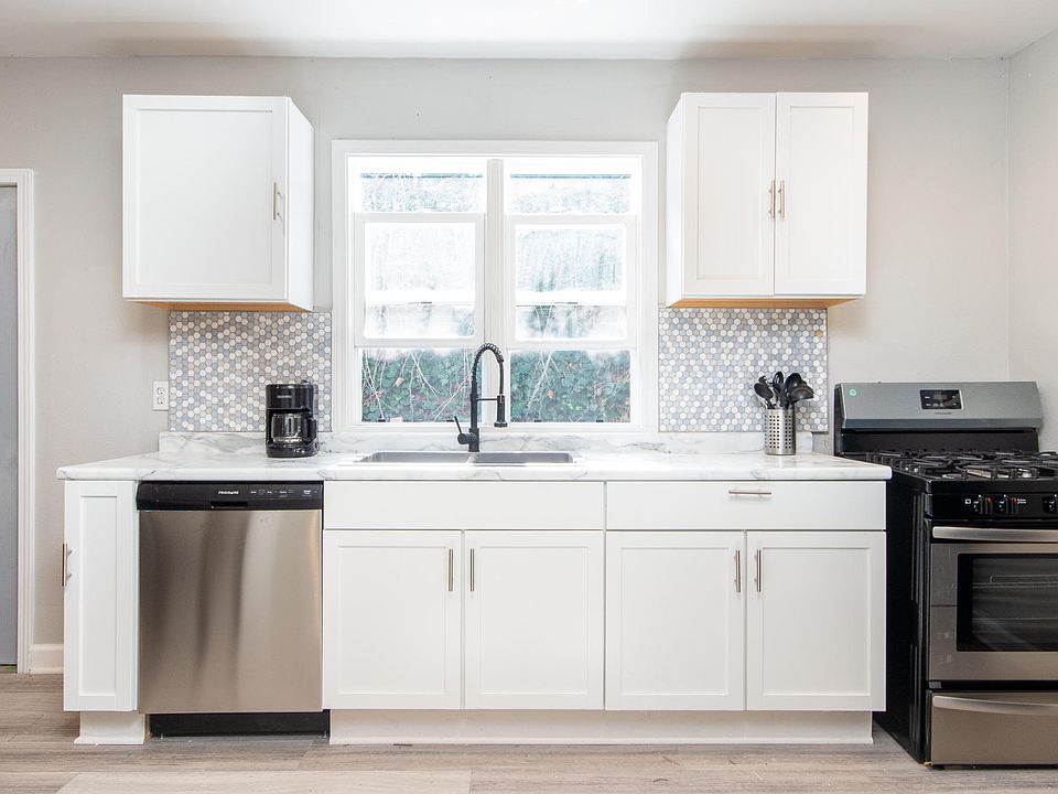 1st image of 1853 N Humboldt Ave #2