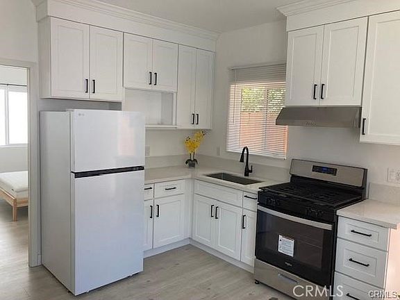 4th image of 1630 N Santa Anita Ave #B