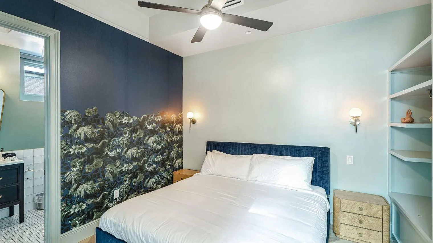 3 bed, 2.0 bath, 1001 sqft, $10,389 — Photo 4
