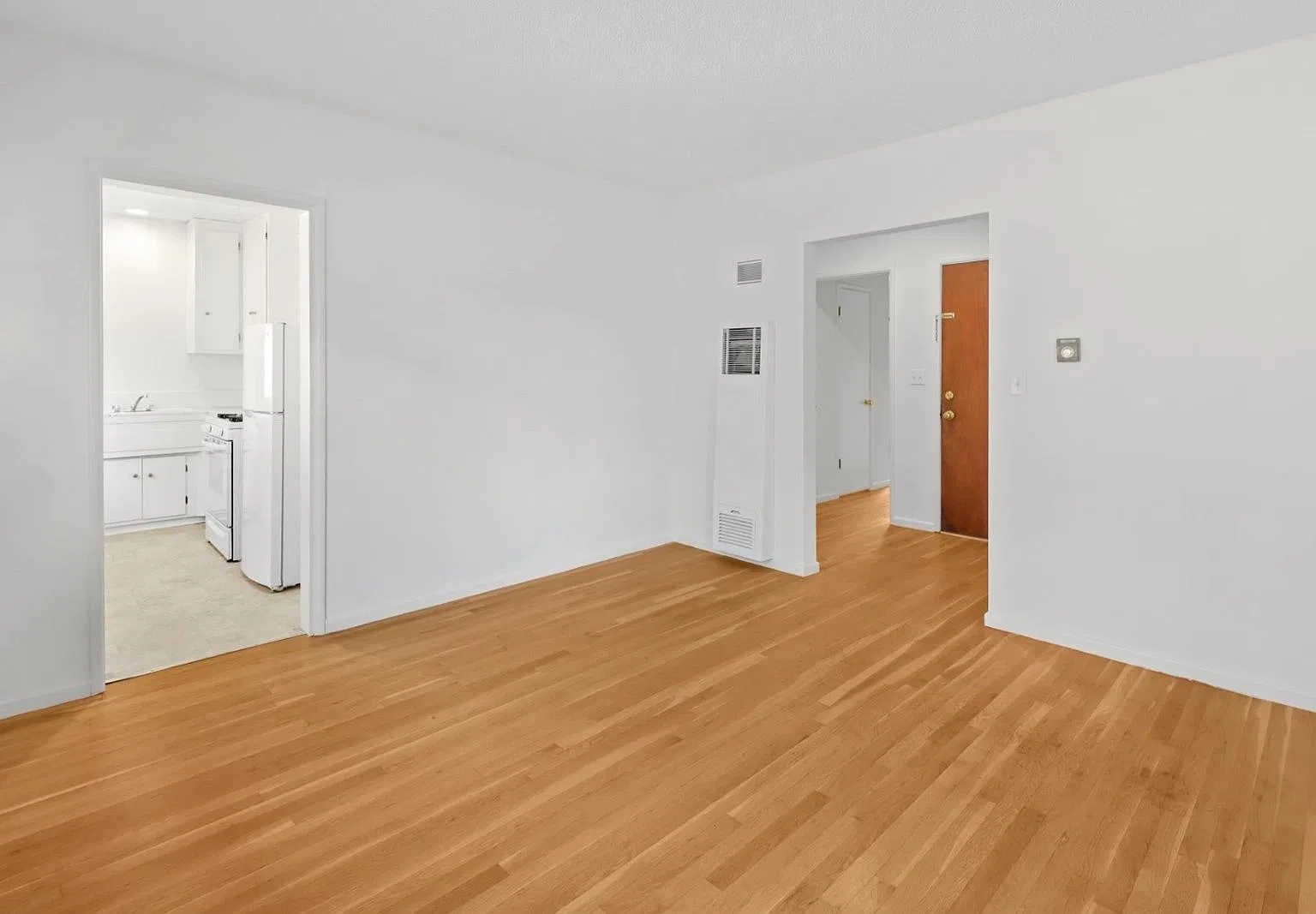 1 bed, 1.0 bath, $2,150 — Photo 3