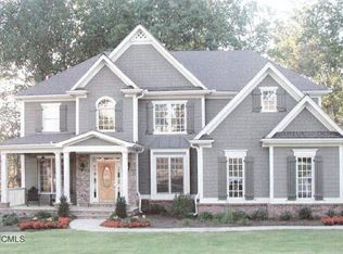 4 Cooks Cir, Trumbull, CT 06611