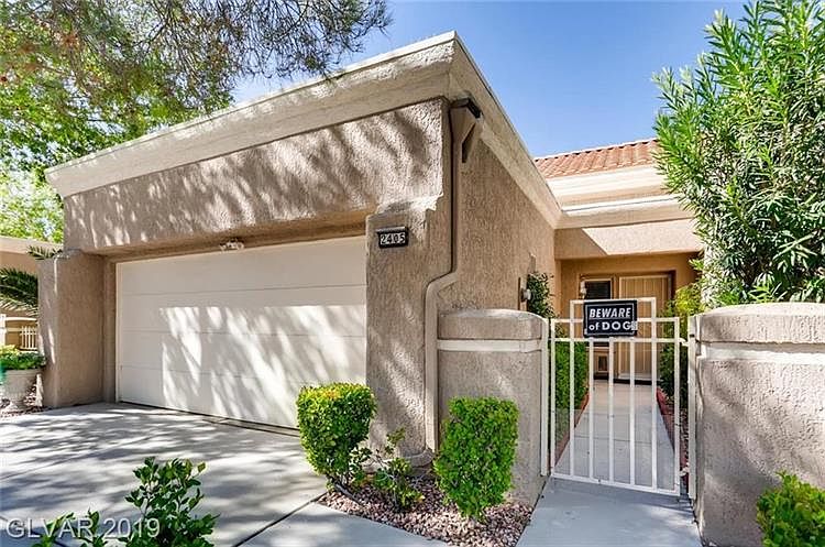 1st image of 2405 Desert Butte Dr