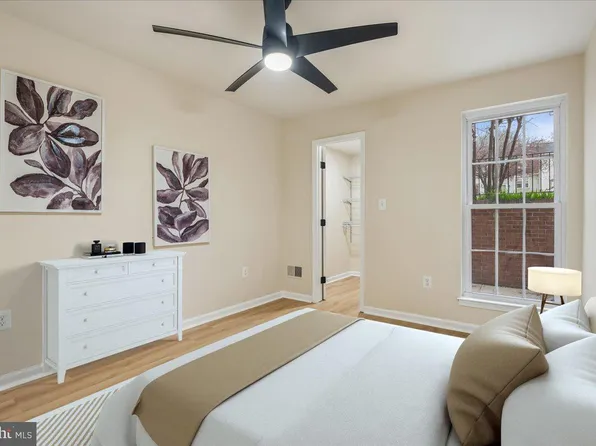 12057 Crimson Ln #198, Silver Spring, MD 20904