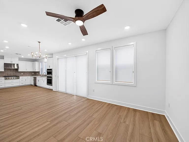 1041 Citrus Ave — Photo 12