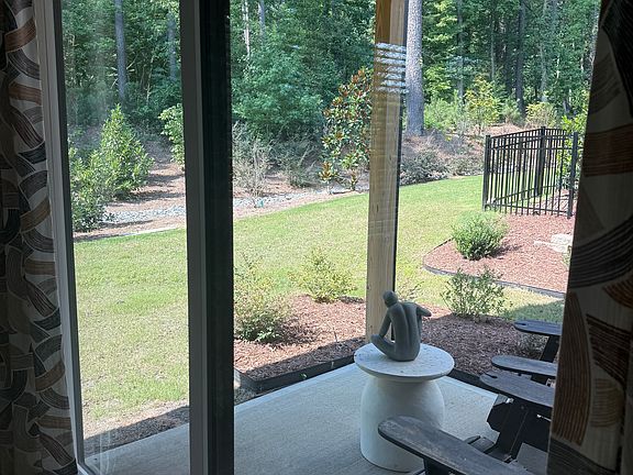4th image of 4707 Mint Leaf Ln