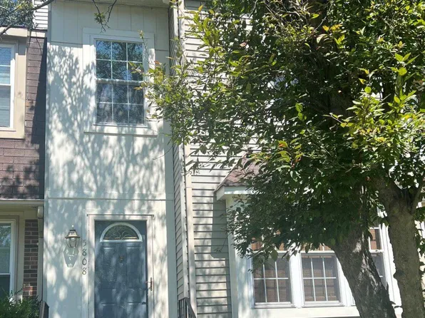 5808 Waterdale Ct, Centreville, VA 20121