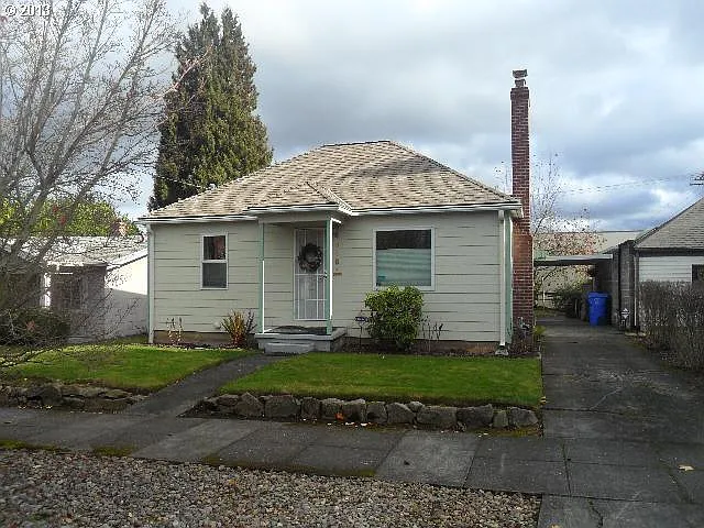 4516 NE 41st Ave photo 1