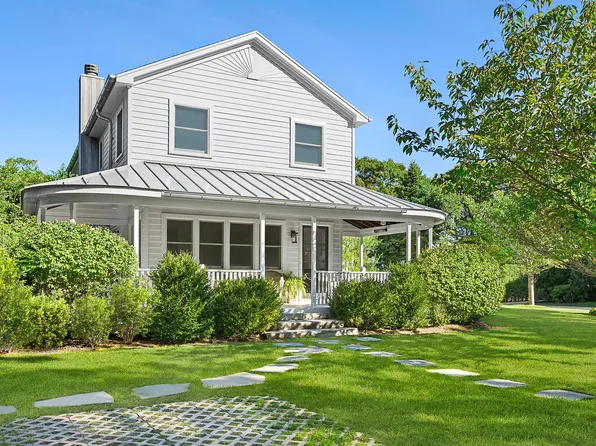 21 Cove Rd, Sag Harbor, NY 11963