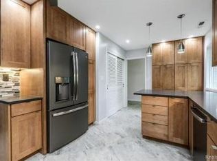 4700 Burnley Dr, Bloomfield Hills, MI 48304