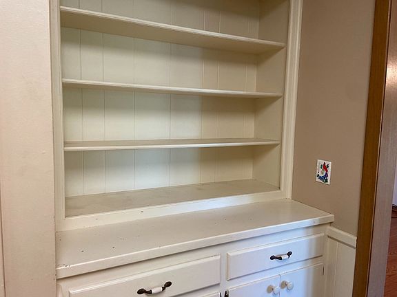 5th image of 2146 Leland Way