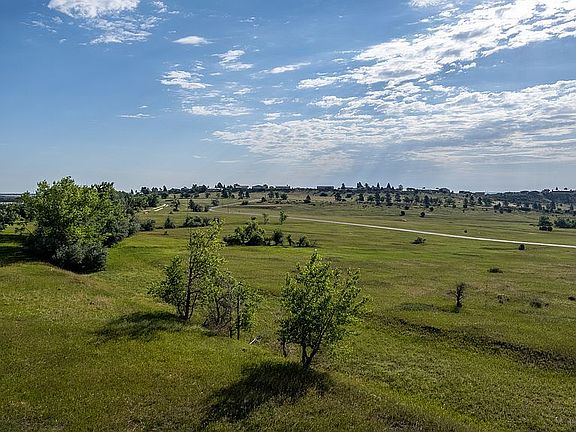 5th image of Beaver Park Dr