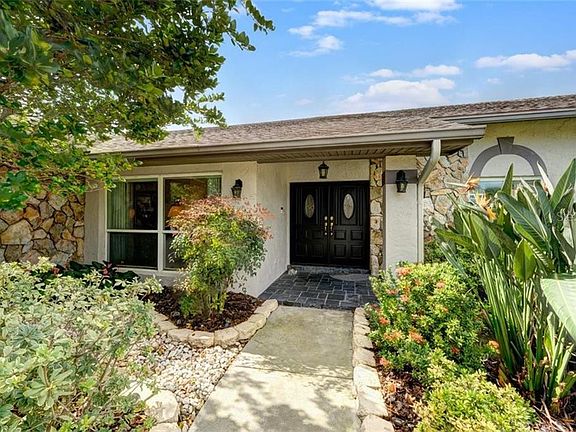 3rd image of 4330 Carrollwood Village Dr