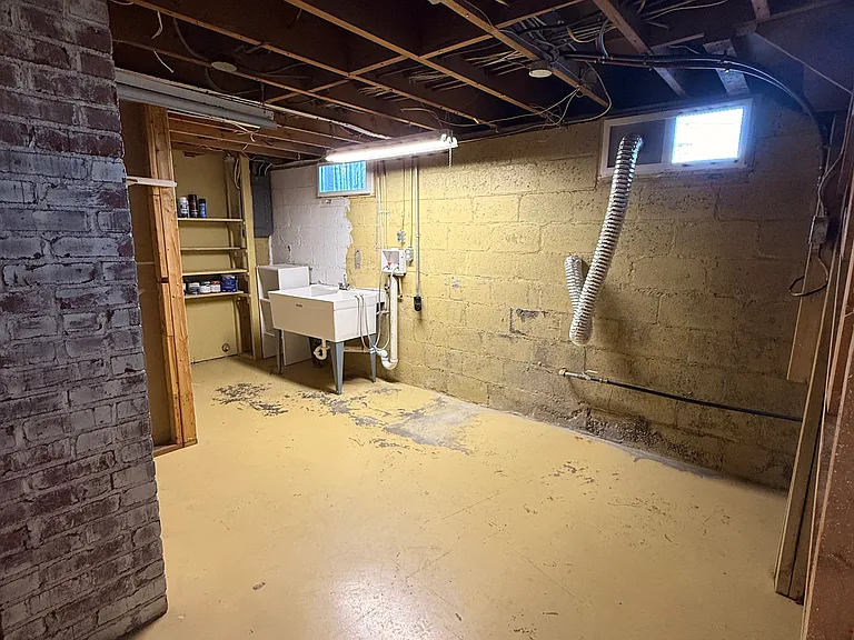 1518 Mahan Ave #1518 — Photo 16