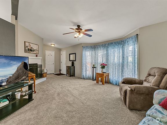 5th image of 29826 48TH Avenue S