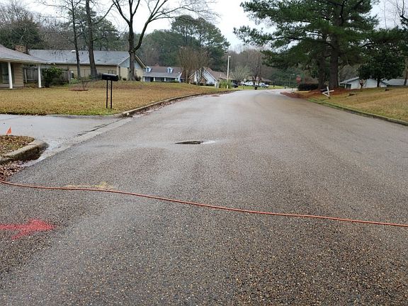 4th image of 254 Twin Oaks Dr