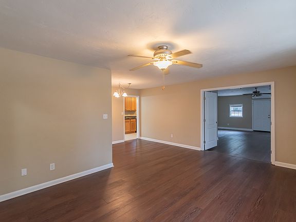 4th image of 355 Victory Garden Dr
