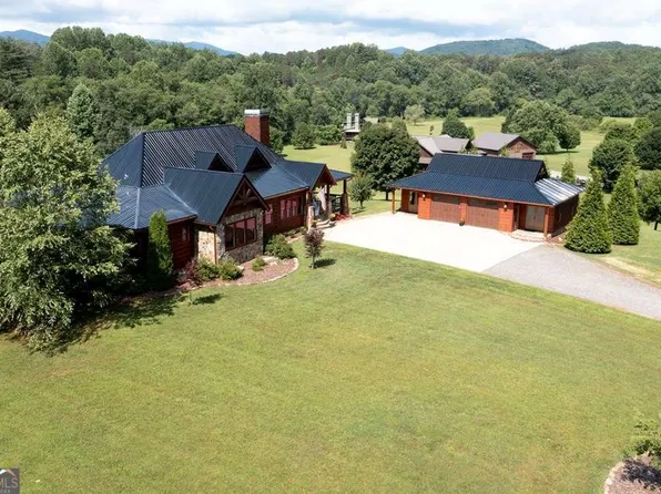 347 Major Rdg, Blue Ridge, GA 30513