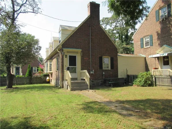 367 Iranistan Avenue, Bridgeport, CT 06604