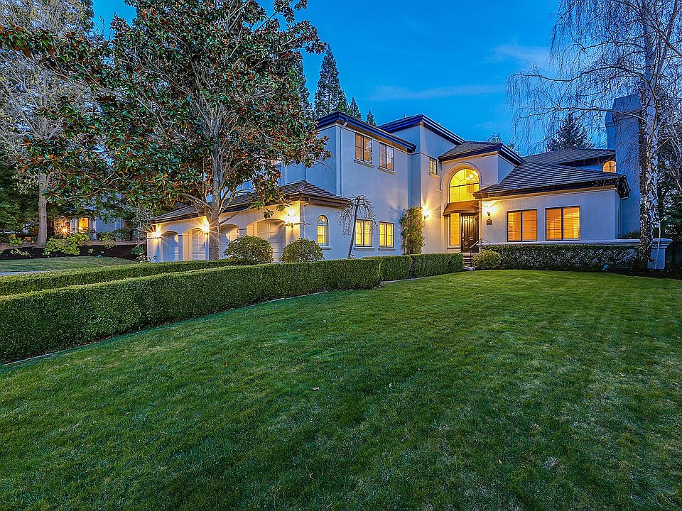 1st image of 4570 Kingswood Dr