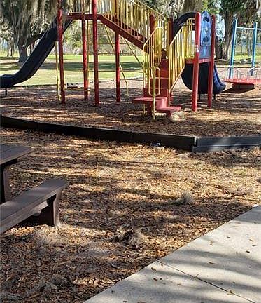 3rd image of 537 Lear Ave