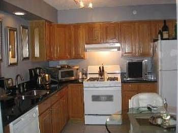 3rd image of 4700 N Harlem Ave