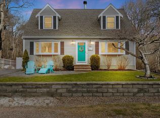 111 Pinecrest Beach Dr, East Falmouth, MA 02536