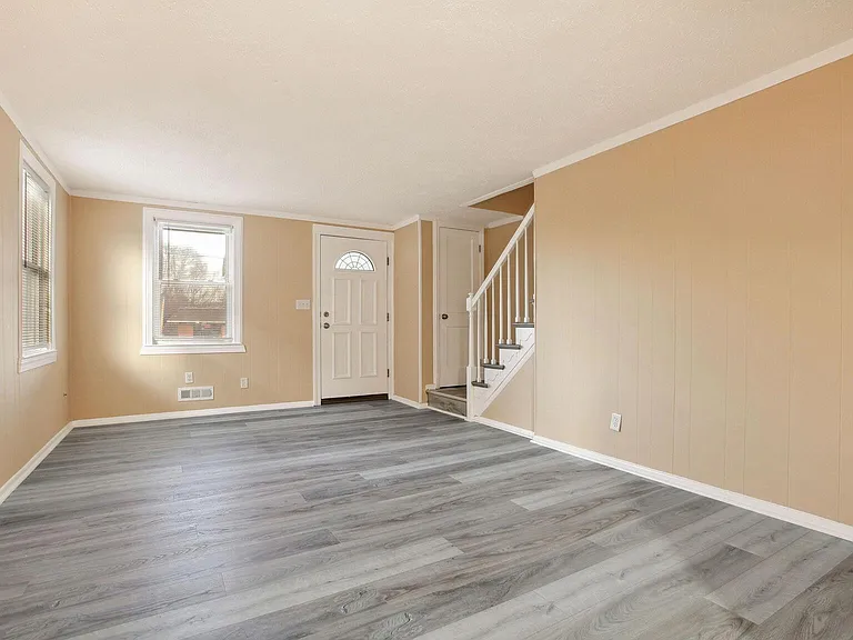 7443 Holabird Ave — Photo 10