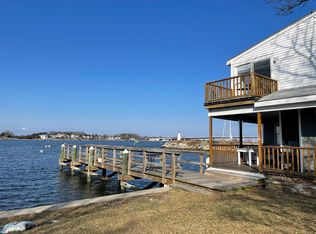 1723 Main Rd, Tiverton, RI 02878