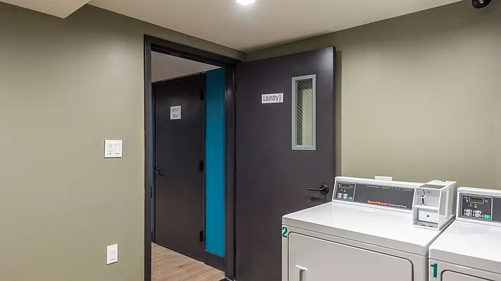 Rented by Nooklyn NYC LLC | media 26