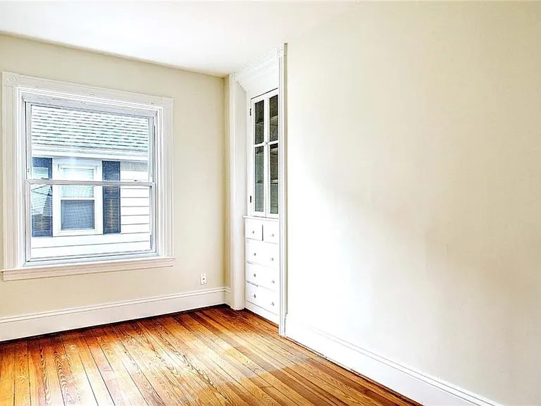 137 Hunts Ave — Photo 10