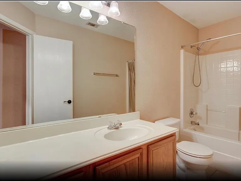 10221 Tustin Ter — Photo 20