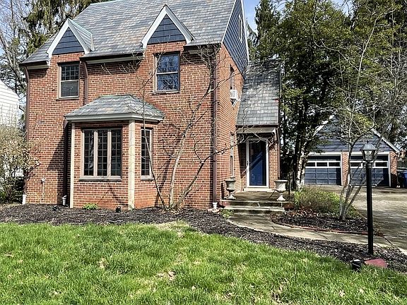 2nd image of 88 Leland Ave