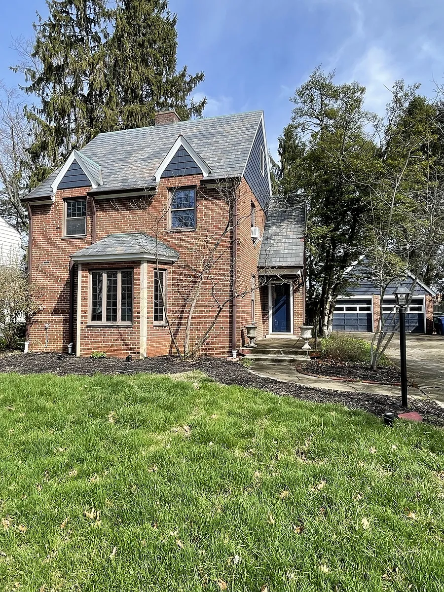 Building Photo - 88 Leland Ave
