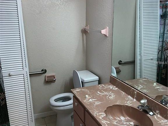 3rd image of 401 Millport St