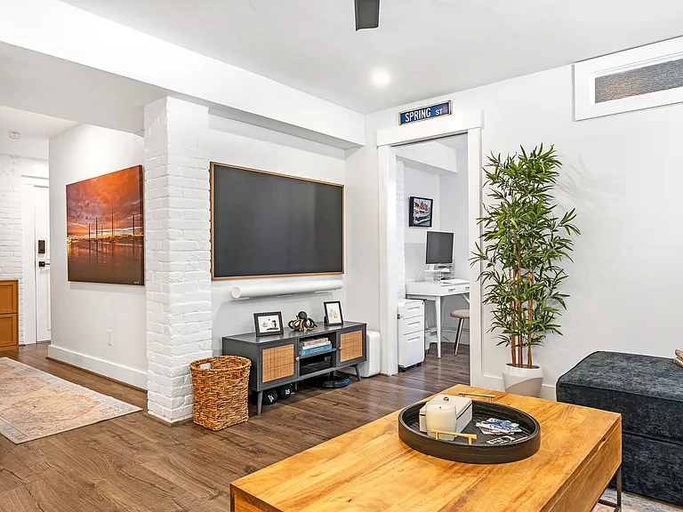 426 Spring St #B103 — Photo 12