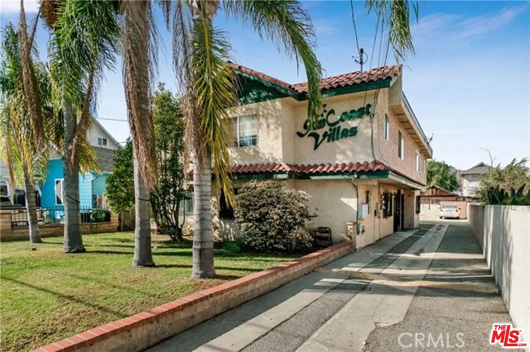 1 bed, 2.0 bath, $1,000 — Photo 1