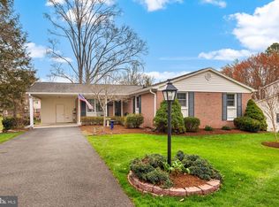 6964 Conservation Dr, Springfield, VA 22153