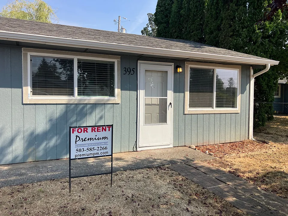 Two Bedroom Duplex in Aumsville