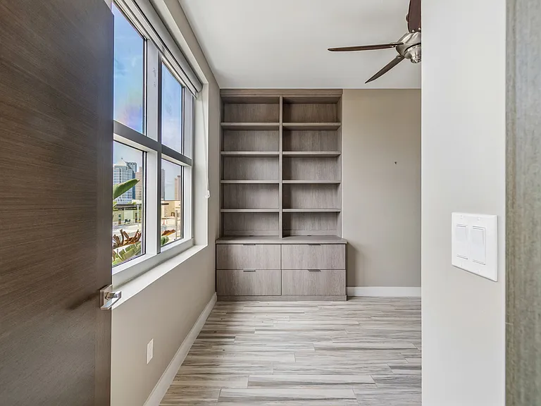 1120 E Kennedy Blvd #1030 — Photo 25