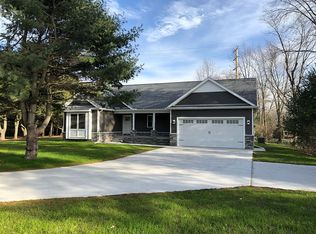 3901 Lakeshore Rd, Lexington, MI 48450