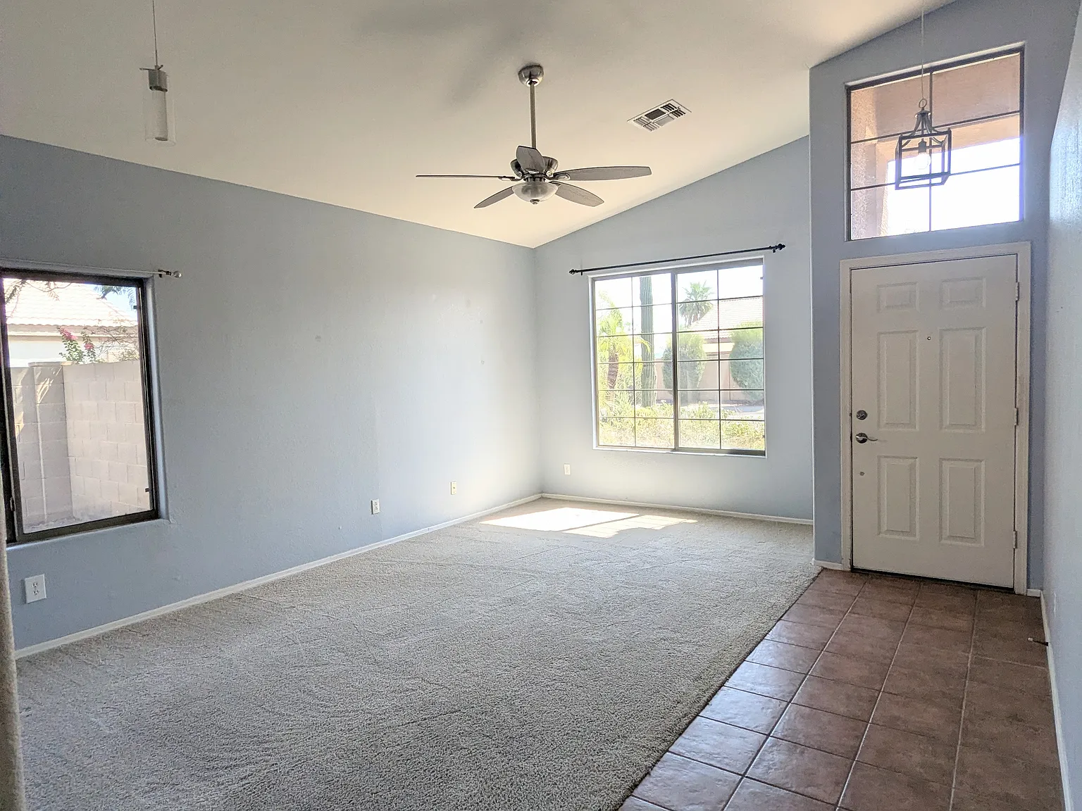 3 bed, 1629 sqft, $2,250 — Photo 2