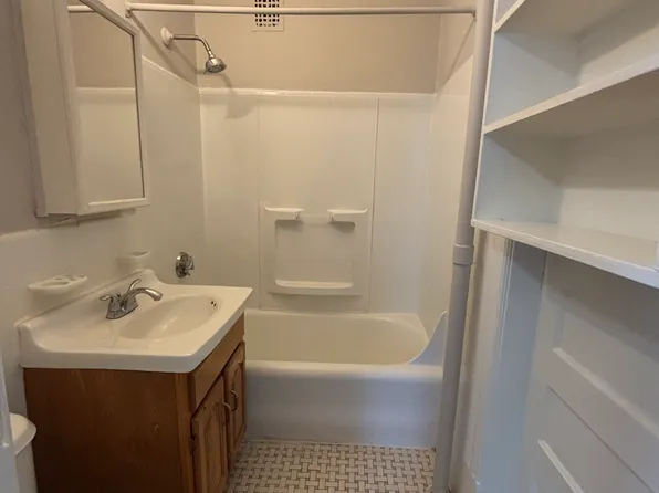 32 Chestnut St, Lynn, MA