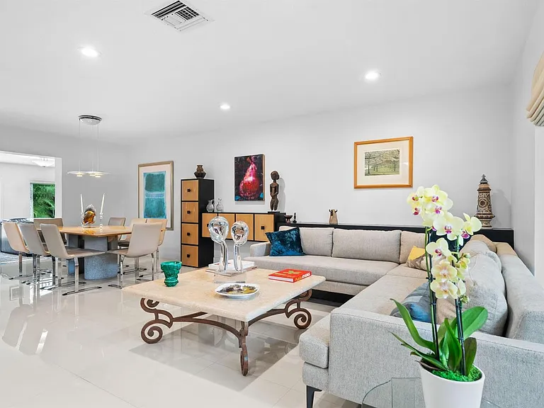 326 Seven Isles Dr — Photo 5