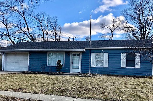 1st image of 1063 E Lilly Ln