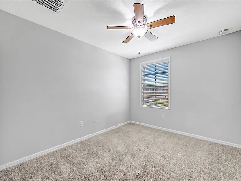 6705 Holly Heath Dr — Photo 32